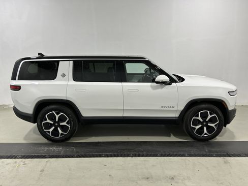 Used 2024 Rivian R1S Adventure AWD/4WD image 6