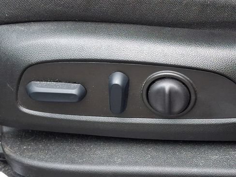 Certified 2023 Chevrolet Equinox LS w/ LS Convenience Package FWD image 26