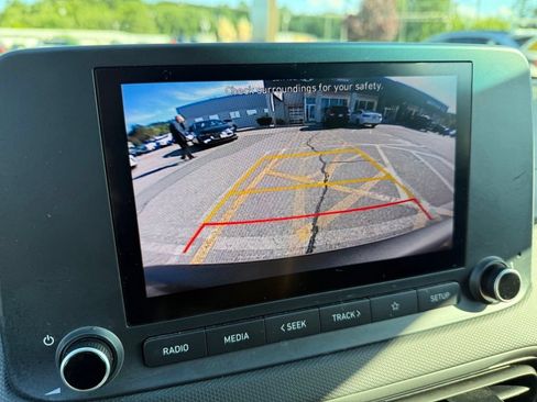 Used 2023 Hyundai Kona SEL AWD/4WD image 31