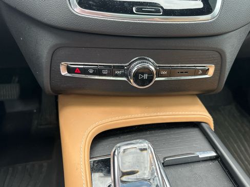 Used 2021 Volvo XC90 T8 Inscription w/ Advanced Package AWD/4WD image 20