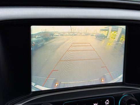 Used 2018 GMC Sierra 1500 SLE w/ SLE Value Package image 33