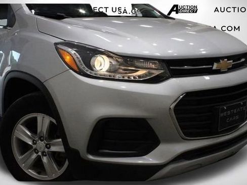 Used 2019 Chevrolet Trax LT w/ LT Convenience Package AWD/4WD image 44
