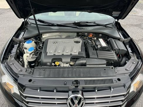 Used 2014 Volkswagen Passat TDI SE FWD image 34