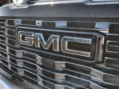 New 2025 GMC Sierra 3500 Denali Ultimate image 32