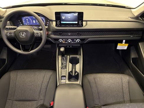 Certified 2025 Honda Accord LX image 11