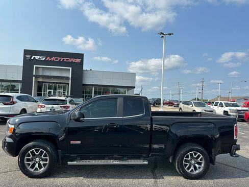 Used 2017 GMC Canyon SLE w/ All Terrain Package AWD/4WD image 15