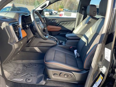 Used 2024 GMC Canyon AT4 w/ Canyon Safety Plus Package image 37