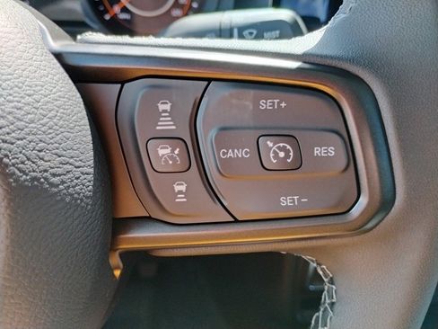 New 2025 Jeep Gladiator Sport image 35