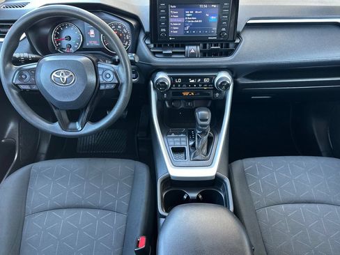 Used 2021 Toyota RAV4 XLE AWD/4WD image 19