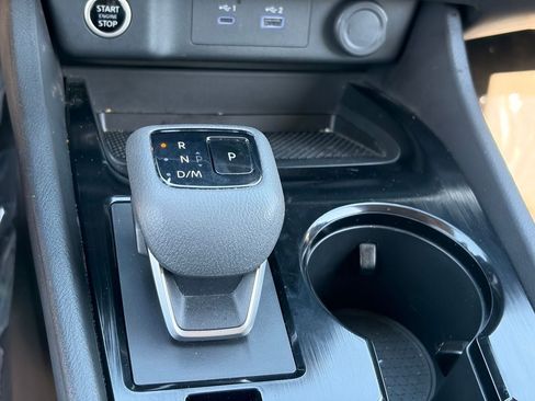 Certified 2023 Nissan Rogue SV FWD image 23