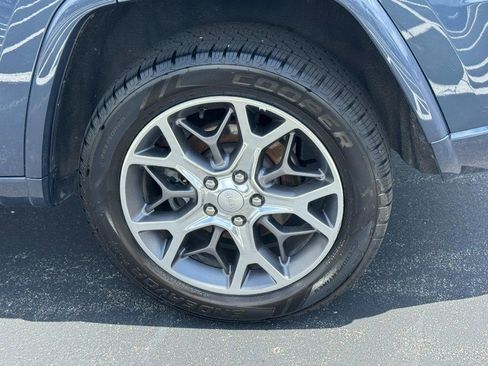 Used 2021 Jeep Grand Cherokee Overland AWD/4WD image 7