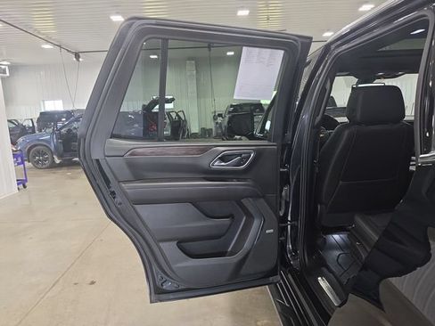 Used 2021 Chevrolet Tahoe LT w/ LT Signature Package AWD/4WD image 29
