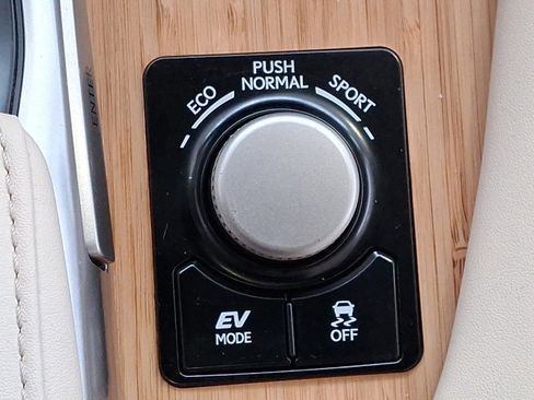 Used 2019 Lexus RX 450hL Premium image 29