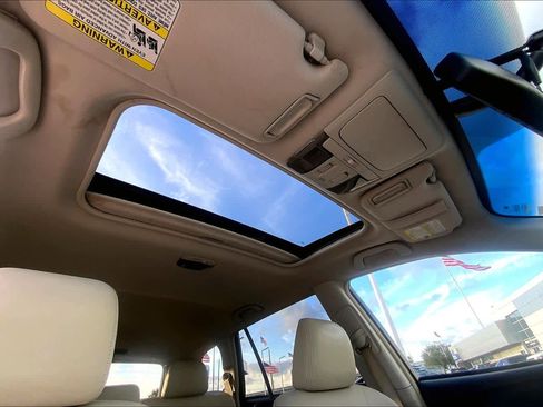 Used 2014 Subaru Outback 2.5i Limited image 11