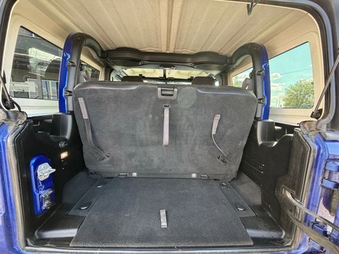 Used 2018 Jeep Wrangler Rubicon w/ Steel Bumper Group AWD/4WD image 5