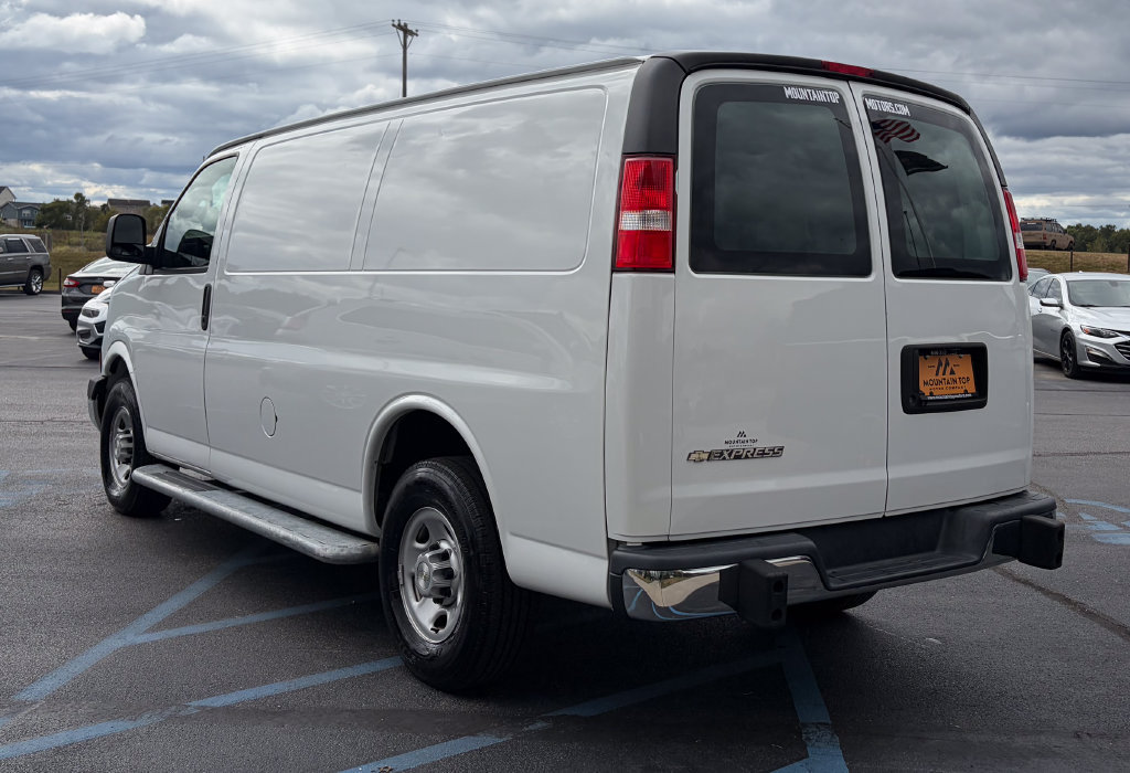 Used 2019 Chevrolet Express 2500 w/ Driver Convenience Package RWD image 20