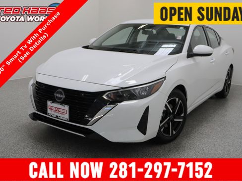 Used 2025 Nissan Sentra SV image 1