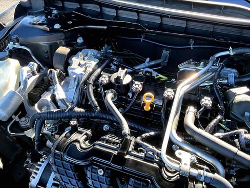 Used 2024 Nissan Altima 2.5 SR image 32