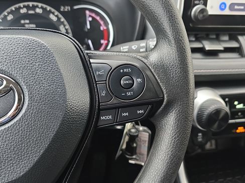 Used 2024 Toyota RAV4 LE image 20