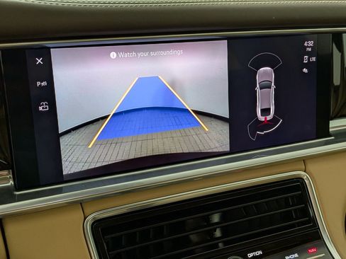 Certified 2023 Porsche Panamera 4S AWD/4WD image 19