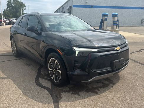 Used 2024 Chevrolet Blazer EV LT AWD/4WD image 7
