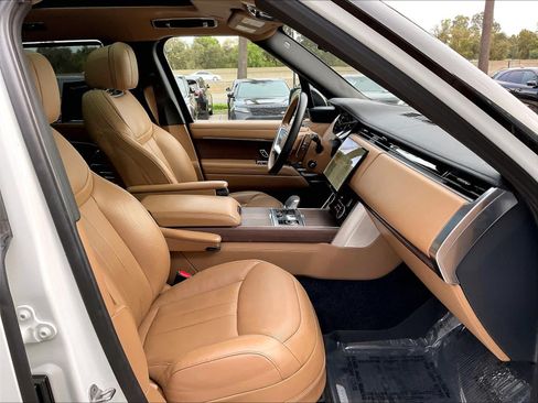 Used 2023 Land Rover Range Rover Autobiography AWD/4WD image 9