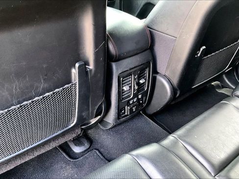 Used 2024 Dodge Durango GT AWD/4WD image 33