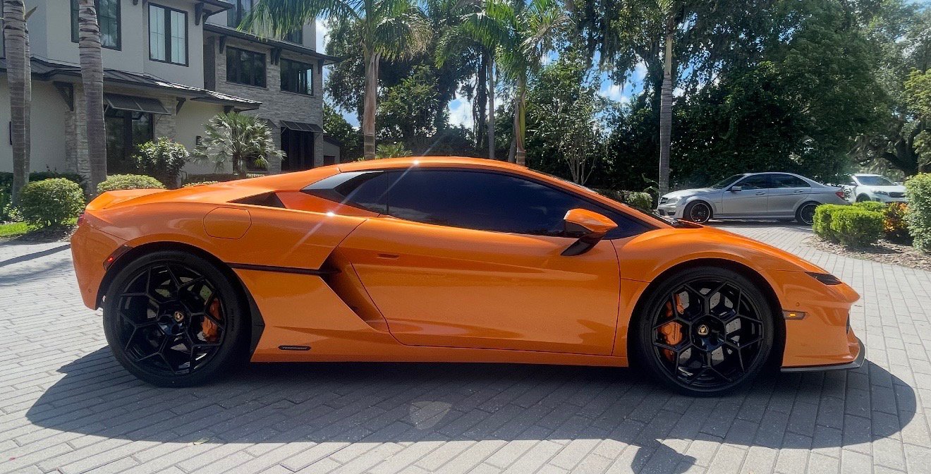Used 2026 Lamborghini Temerario AWD/4WD image 3