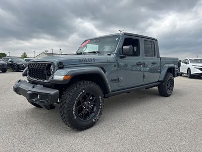 Used 2025 Jeep Gladiator Sport