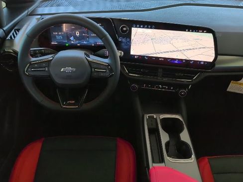 New 2026 Chevrolet Equinox EV RS image 4