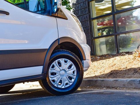 Used 2023 Ford Transit 350 XLT image 17