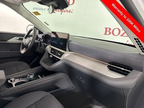 Certified 2025 Ford Explorer Active image 17