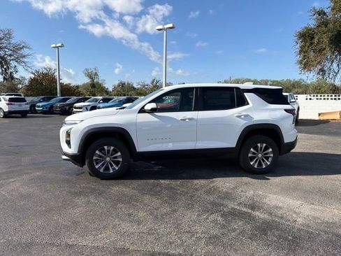 New 2026 Chevrolet Equinox LT w/ Safety and Technology Package FWD image 4