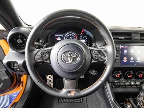 Used 2023 Toyota GR86 10th Anniversary SE RWD image 17