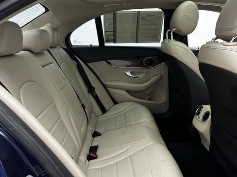 Used 2016 Mercedes-Benz C 300 4MATIC Sedan image 31