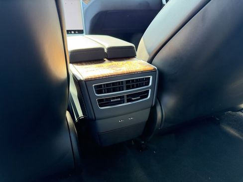 Used 2018 Tesla Model S 100D image 22