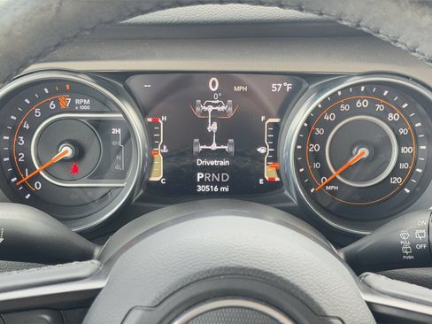 Used 2018 Jeep Wrangler Unlimited Sport S AWD/4WD image 33