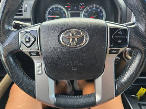 Used 2016 Toyota 4Runner Limited AWD/4WD image 19