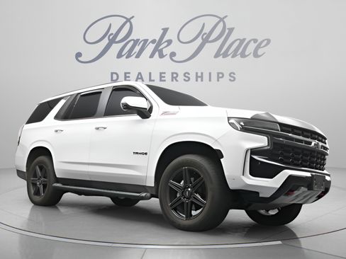 Used 2022 Chevrolet Tahoe Z71 w/ Luxury Package AWD/4WD image 22