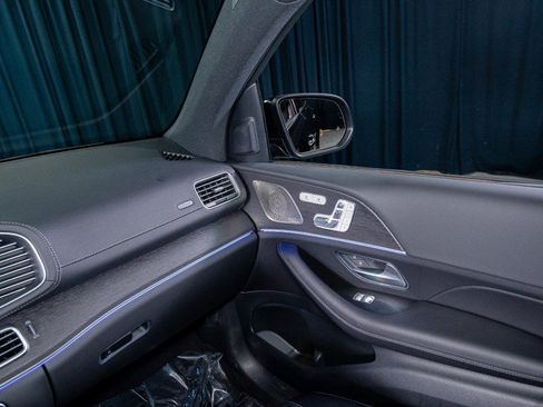 New 2025 Mercedes-Benz GLS 580 4MATIC image 28