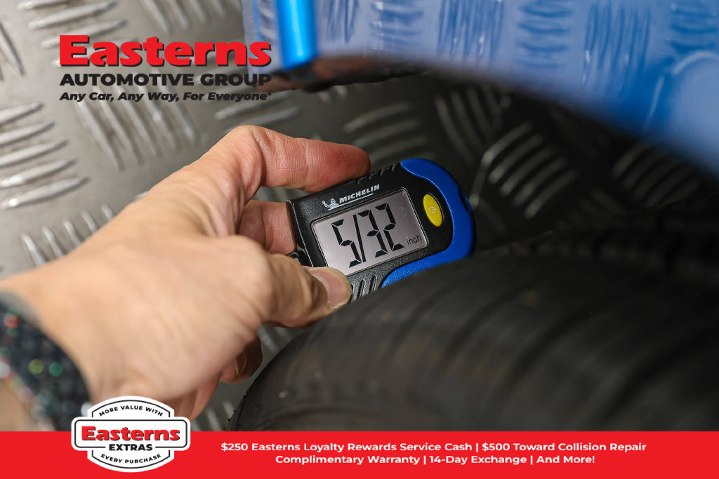 Used 2024 Nissan Sentra SV FWD image 29