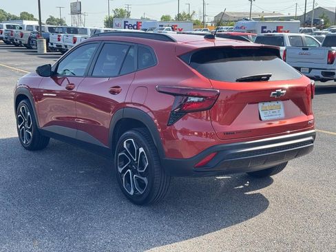 Certified 2024 Chevrolet Trax RS w/ Sunroof Package FWD image 6