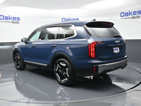New 2025 Kia Telluride S image 6