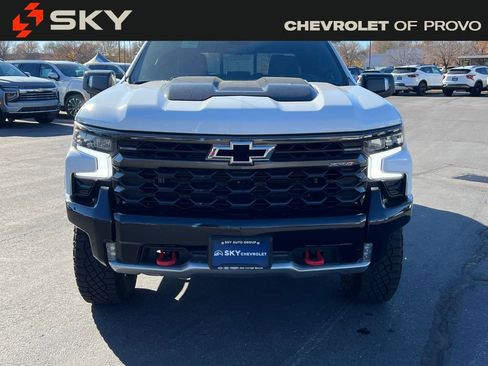 Used 2023 Chevrolet Silverado 1500 ZR2 w/ Technology Package image 5