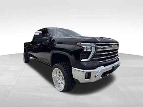 Used 2025 Chevrolet Silverado 2500 LTZ w/ LTZ Premium Texas Edition AWD/4WD image 42