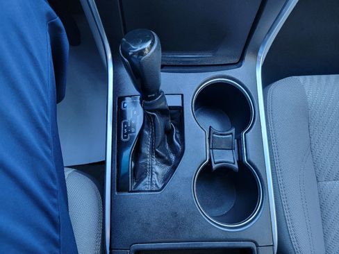 Used 2017 Toyota Camry LE image 24