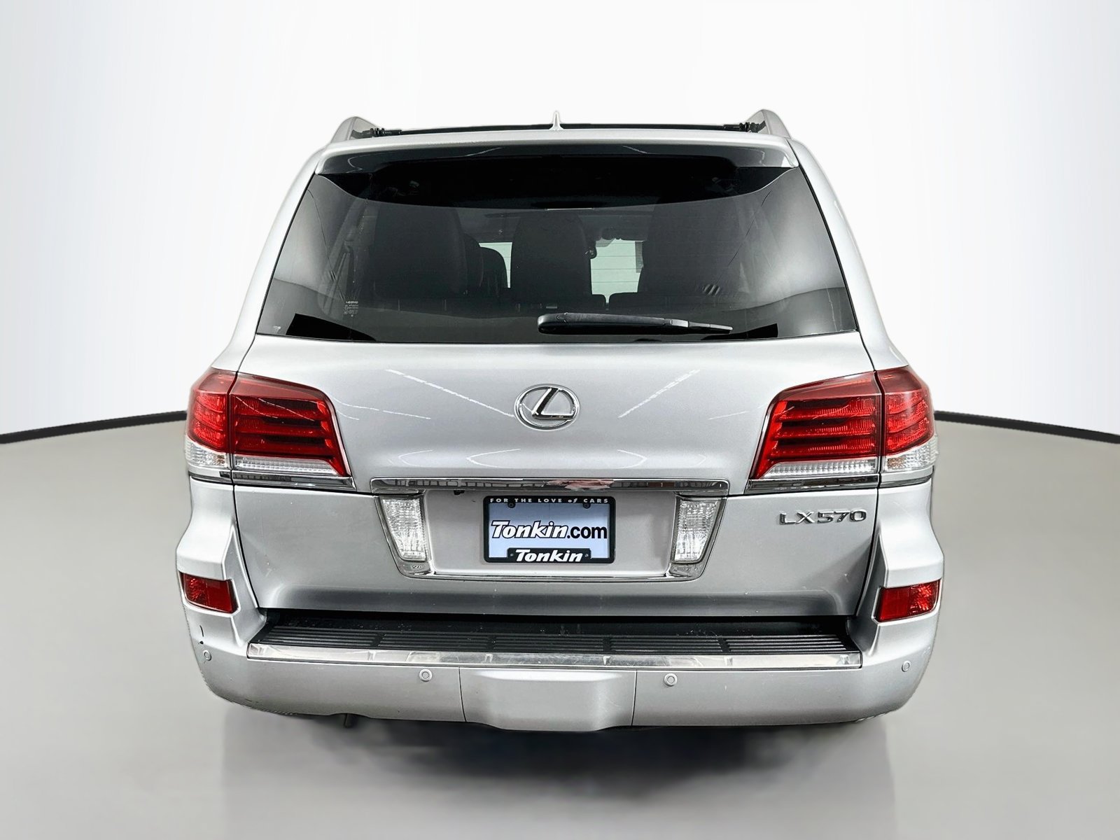 Used 2013 Lexus LX 570 4WD w/ Luxury Pkg image 6