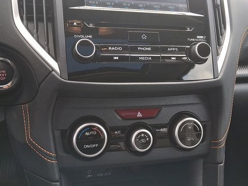 Used 2023 Subaru Crosstrek 2.0i Premium image 16