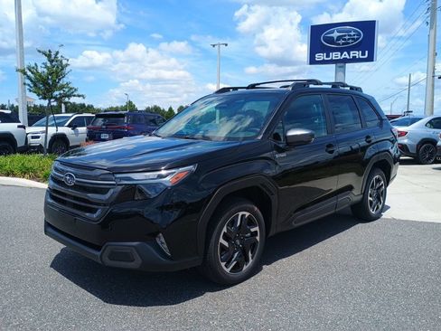 New 2026 Subaru Forester Premium AWD/4WD image 1