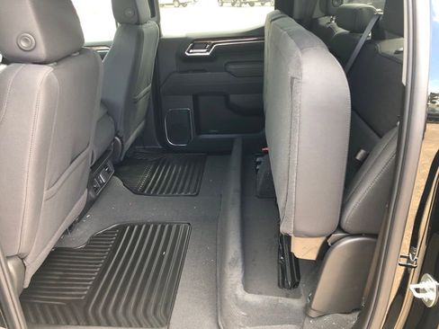 New 2025 GMC Sierra 1500 Elevation image 36